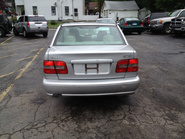 1998 Volvo S70 Base