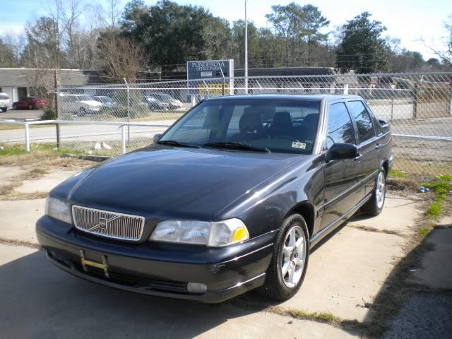 1998 Volvo S70 Base