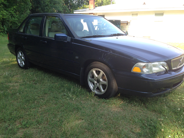 1999 Volvo S70 LS Special Value