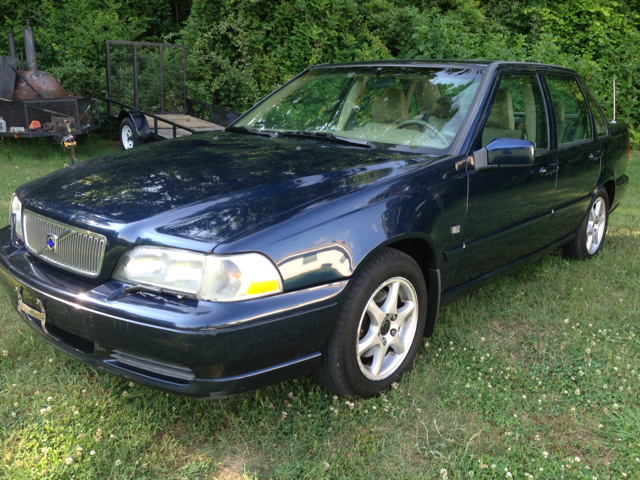 1999 Volvo S70 LS Special Value