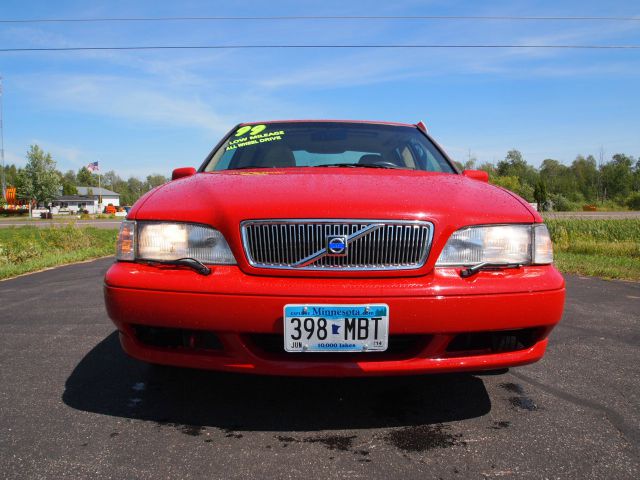 1999 Volvo S70 ST VERY LOW Miles