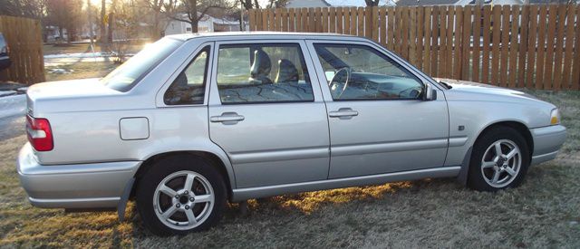 1999 Volvo S70 ST VERY LOW Miles