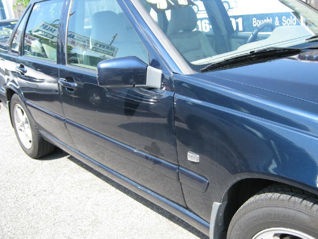 1999 Volvo S70 ST VERY LOW Miles