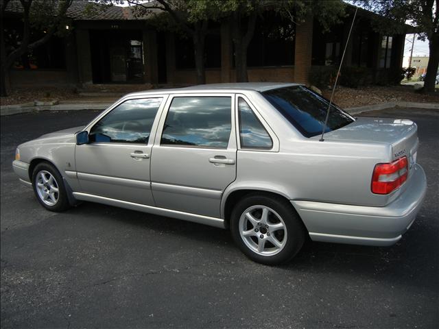 2000 Volvo S70 SE