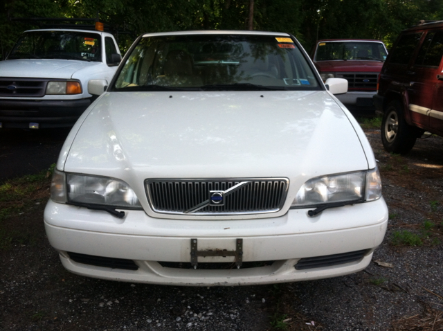 2000 Volvo S70 X