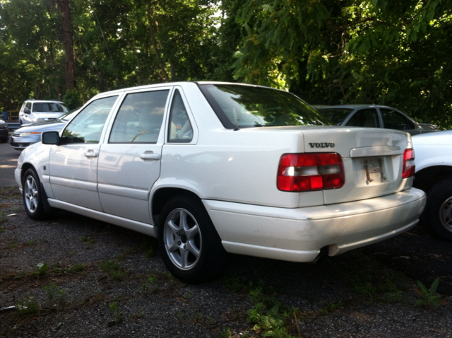 2000 Volvo S70 X