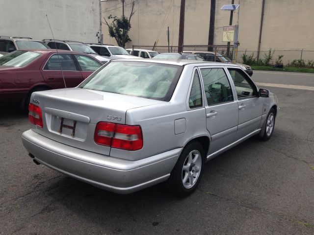 2000 Volvo S70 Prerunner SR5
