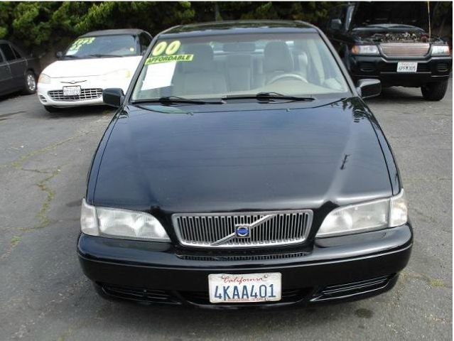 2000 Volvo S70 Unknown