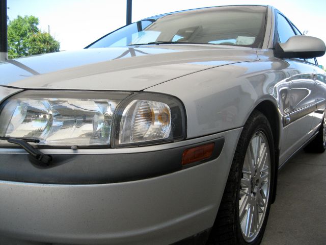 1999 Volvo S80 LE 4x4 SUV