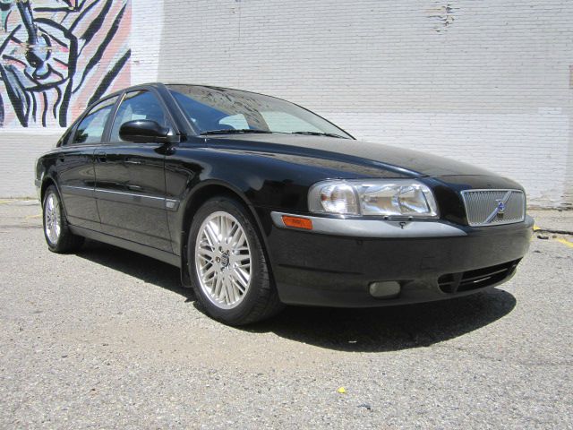 1999 Volvo S80 LE 4x4 SUV