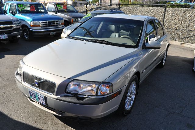 1999 Volvo S80 LE 4x4 SUV