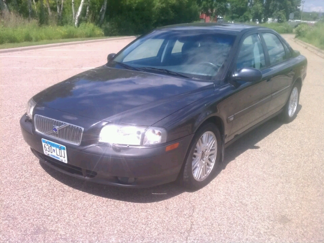 2000 Volvo S80 LE 4x4 SUV