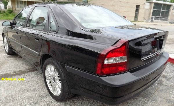 2000 Volvo S80 LE 4x4 SUV