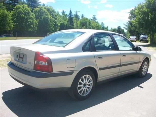 2000 Volvo S80 G2500 Extended Cargo