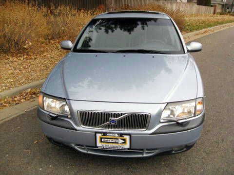 2000 Volvo S80 LE 4x4 SUV