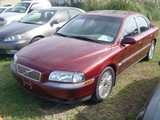 2000 Volvo S80 4X4 - ONE Owner
