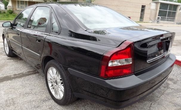 2000 Volvo S80 LE 4x4 SUV