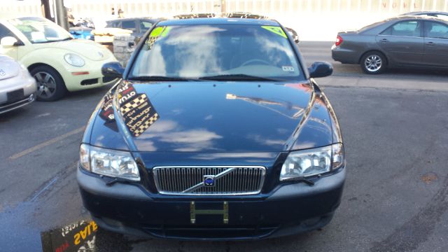 2001 Volvo S80 LE 4x4 SUV