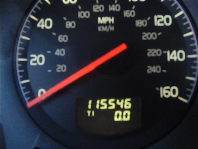 2001 Volvo S80 LE 4x4 SUV