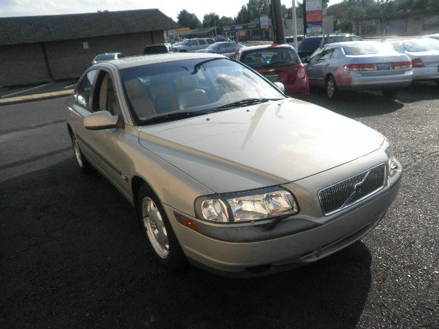 2001 Volvo S80 4X4 - ONE Owner