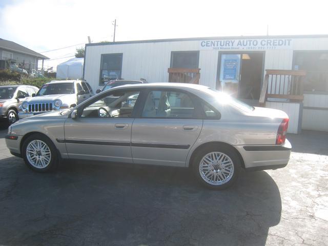 2001 Volvo S80 LE 4x4 SUV