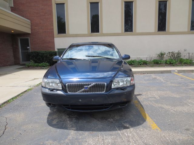 2001 Volvo S80 4X4 - ONE Owner