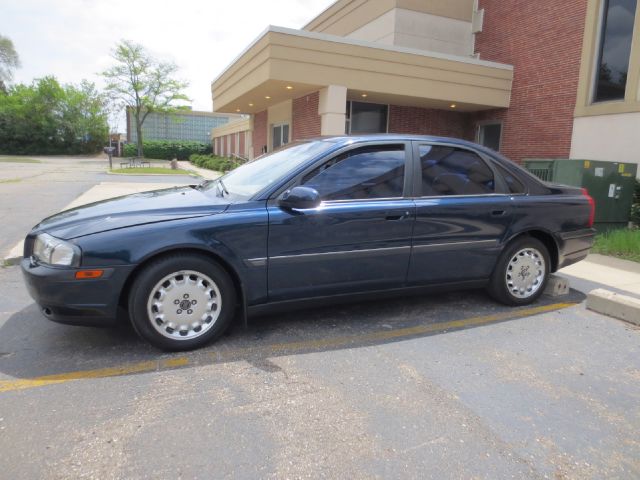 2001 Volvo S80 4X4 - ONE Owner