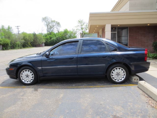 2001 Volvo S80 4X4 - ONE Owner