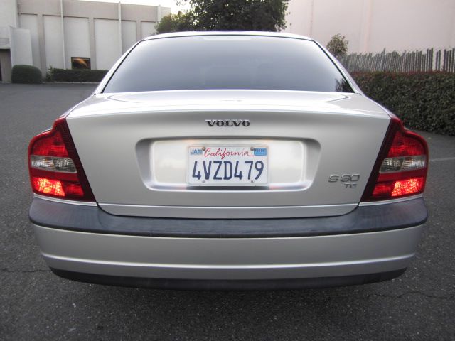 2001 Volvo S80 LE 4x4 SUV