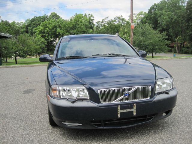 2001 Volvo S80 4X4 - ONE Owner