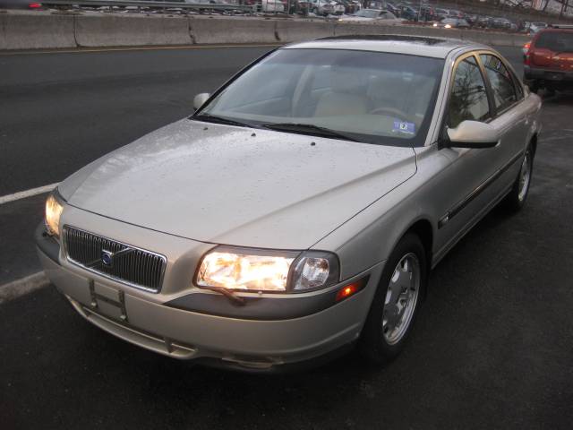 2001 Volvo S80 4X4 - ONE Owner