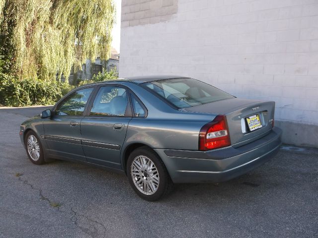 2001 Volvo S80 4X4 - ONE Owner