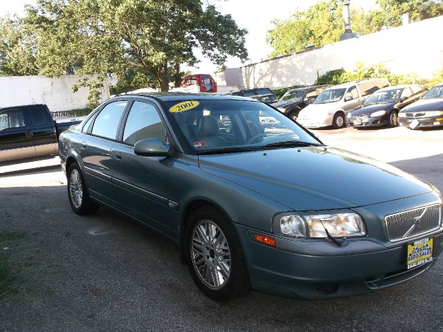 2001 Volvo S80 4X4 - ONE Owner
