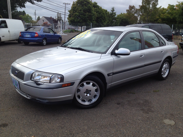 2001 Volvo S80 4DR SE 2WD V6 A
