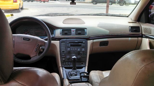 2001 Volvo S80 Sport 4dr Automatic