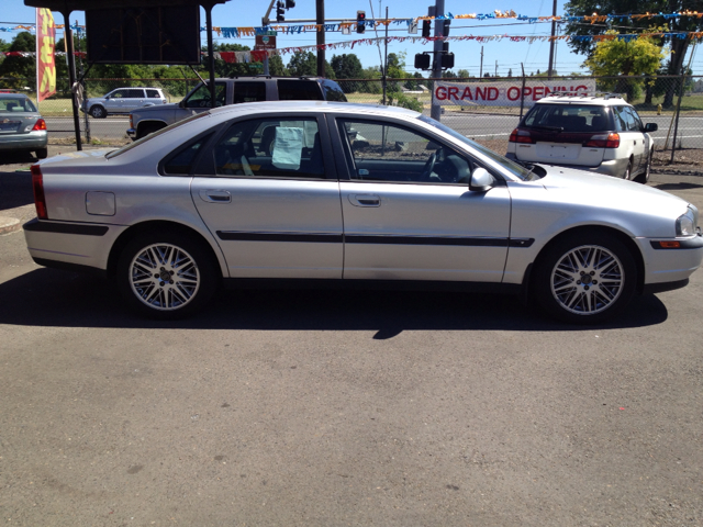 2001 Volvo S80 SJ