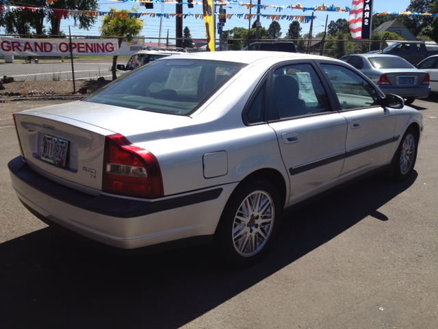 2001 Volvo S80 SJ
