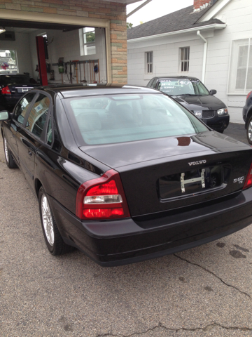 2001 Volvo S80 LE 4x4 SUV