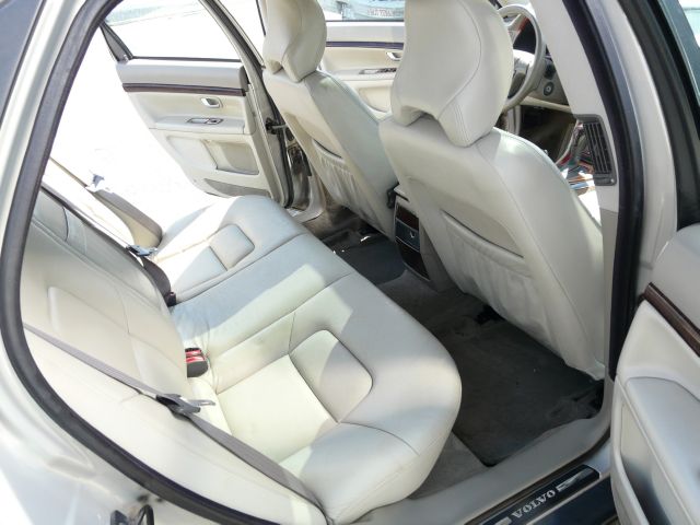 2002 Volvo S80 4X4 - ONE Owner