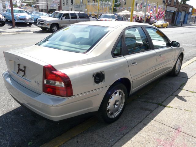 2002 Volvo S80 4X4 - ONE Owner