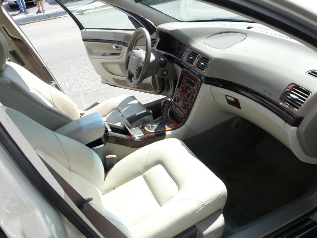 2002 Volvo S80 4X4 - ONE Owner