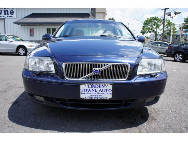 2002 Volvo S80 4X4 - ONE Owner