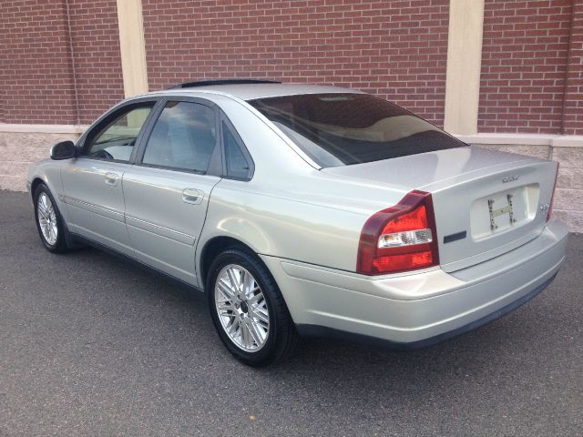 2002 Volvo S80 4X4 - ONE Owner