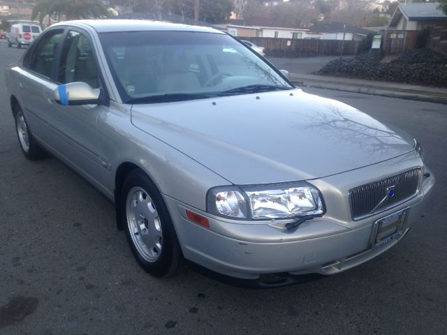 2002 Volvo S80 4X4 - ONE Owner