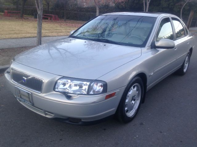 2002 Volvo S80 4X4 - ONE Owner