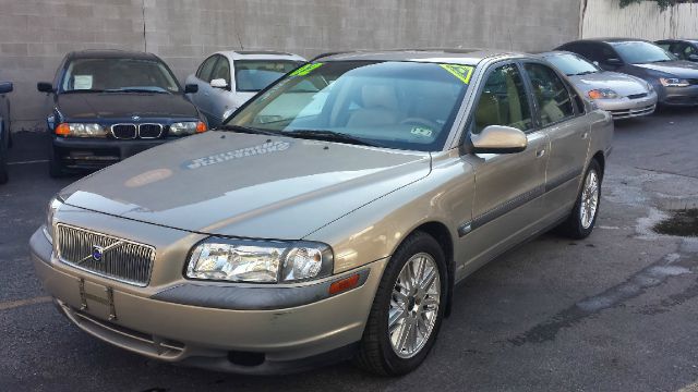 2002 Volvo S80 4X4 - ONE Owner