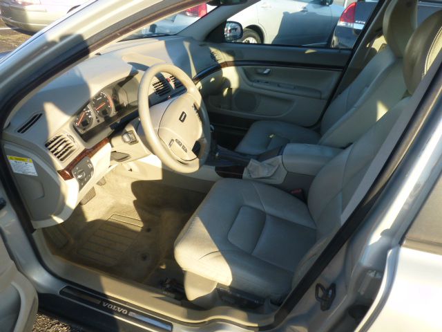 2002 Volvo S80 4X4 - ONE Owner