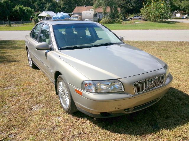 2002 Volvo S80 4X4 - ONE Owner