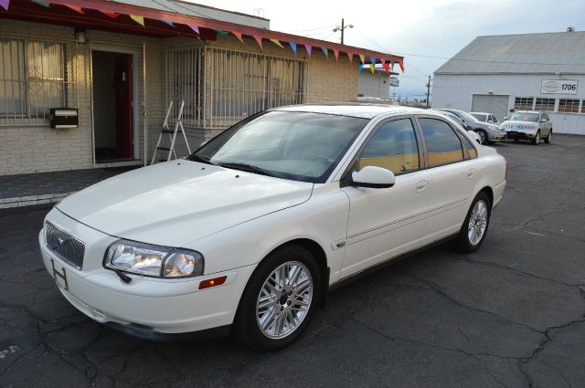 2002 Volvo S80 4X4 - ONE Owner