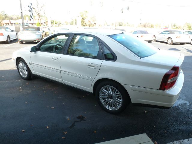 2002 Volvo S80 4X4 - ONE Owner